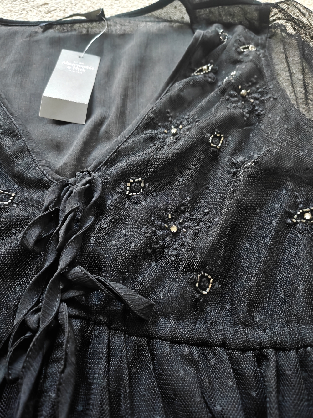 Abercrombie & Fitch Black Lace Tie-Front Sheer Peplum Top - Picture 2 of 6